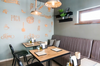 Uno momento cafe-pizzeria, Mažeikiai